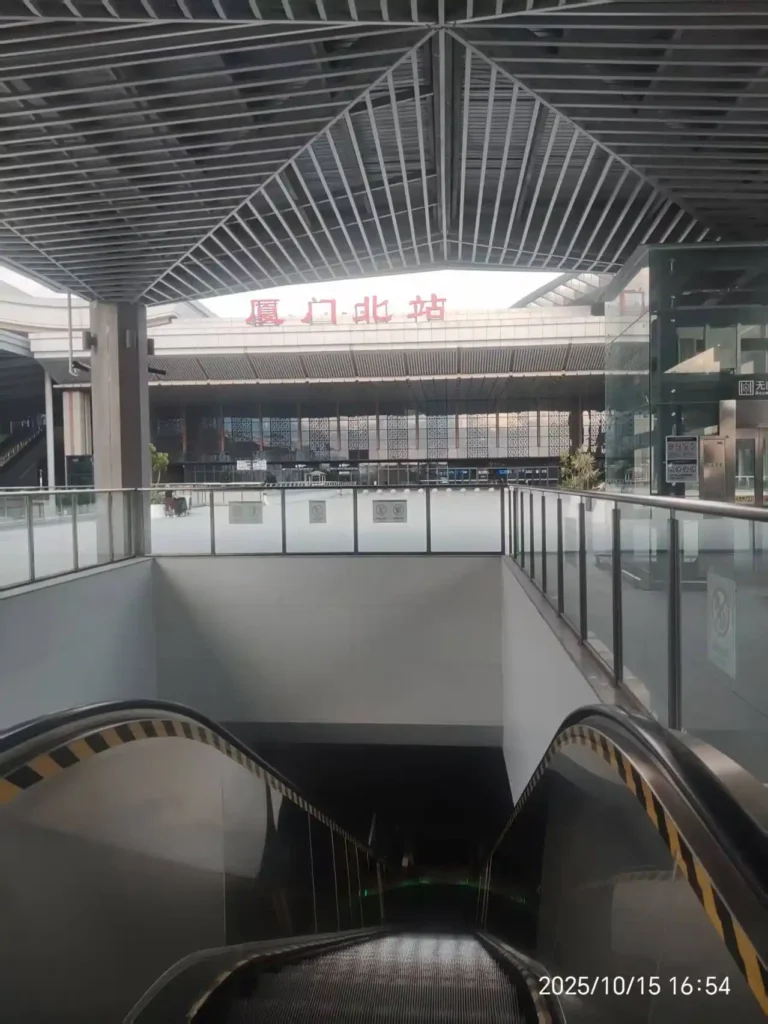 图片[1]-又一次坐错的车｜一段关于迷路与自我反思的BRT旅程